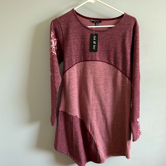 Yak & Yeti dress, beautiful embroidery on sleeves, asymmetrical hem line, NWT - Picture 1 of 3